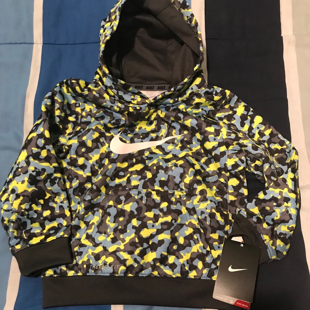 Nike boys sweatshirt